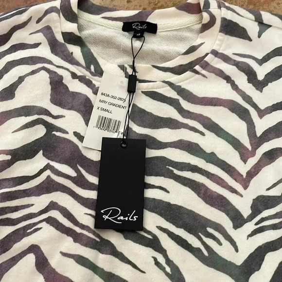 💎HP ✨ RAILS Marlo Animal Zebra Print Side Zippers Sweatshirt Size XS Ivory NWT - Picture 4 of 11